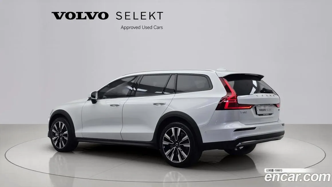 Volvo V60 — фото 4