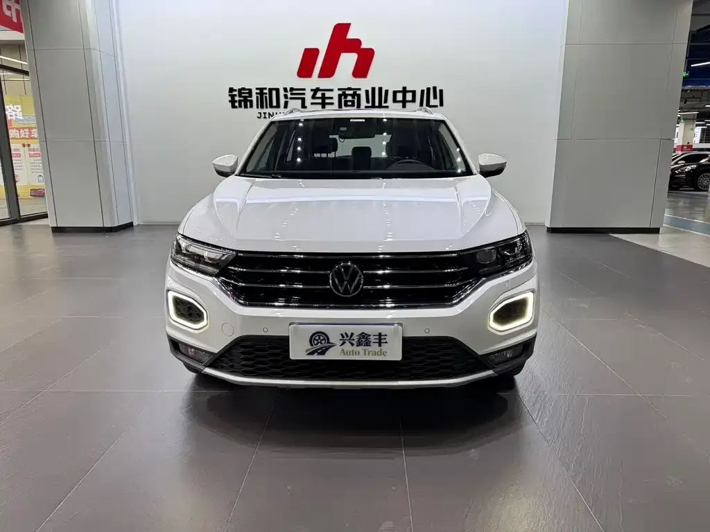 Volkswagen T-Roc — фото 2