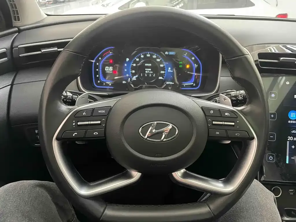 Hyundai Tucson — фото 8