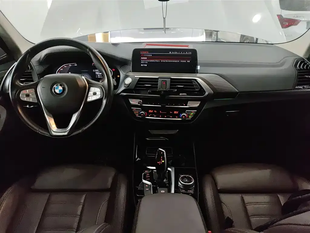 BMW X3 — фото 10