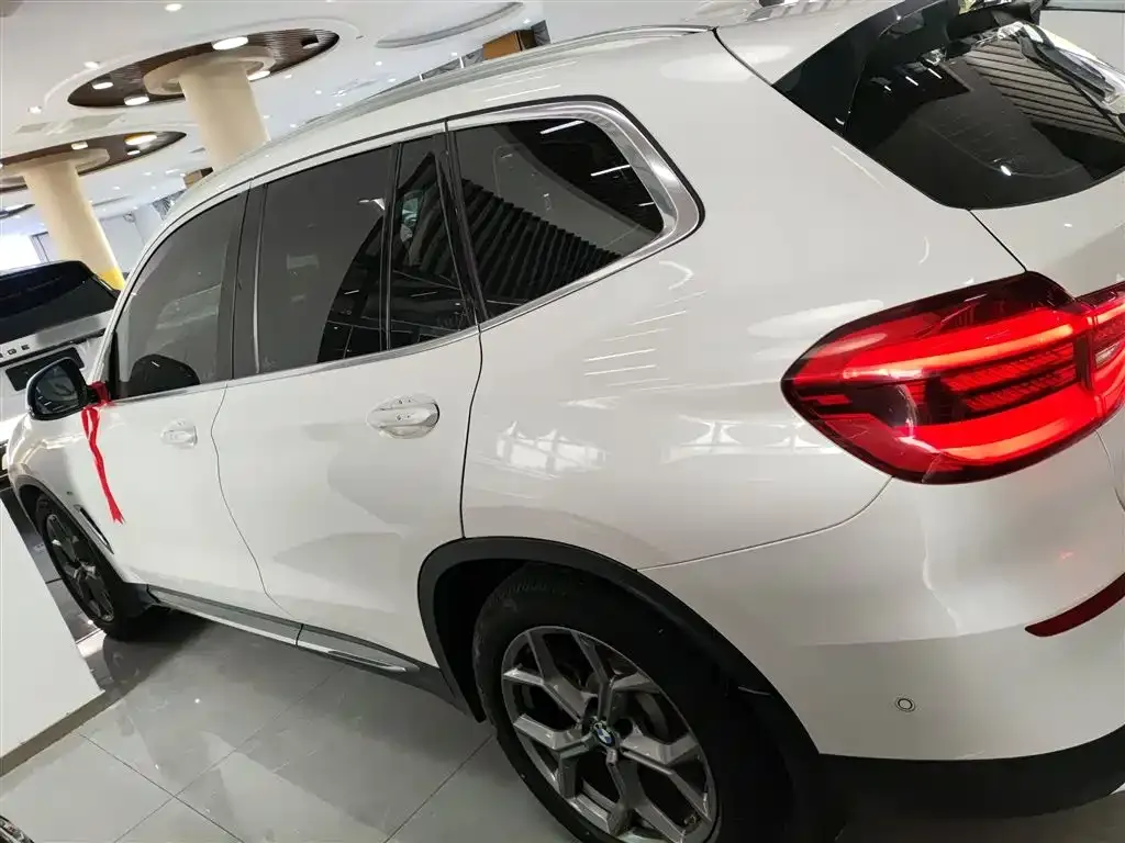 BMW X3 — фото 5