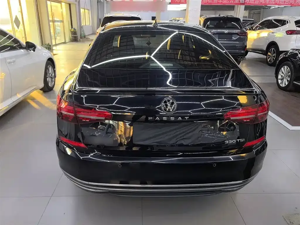Volkswagen Passat — фото 6