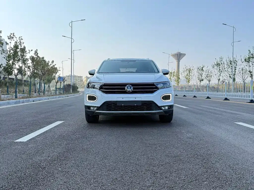 Volkswagen T-Roc — фото 3