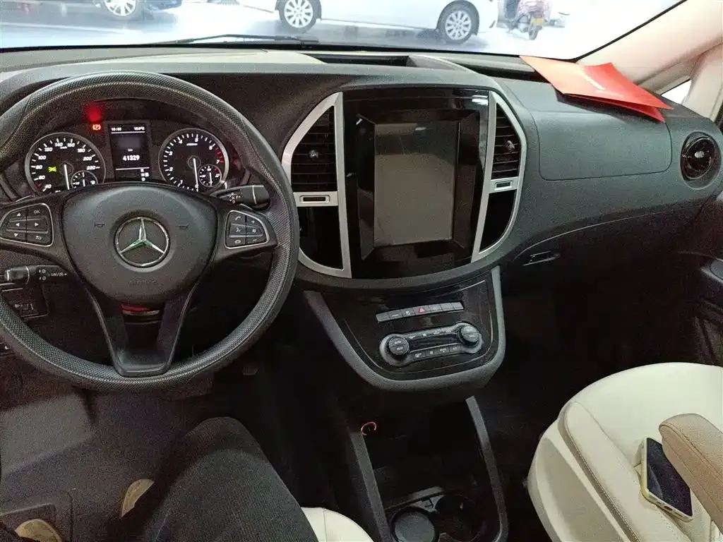 Mercedes-Benz Vito — фото 10