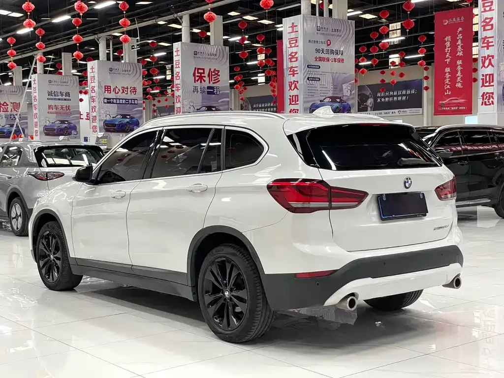 BMW X1 — фото 4