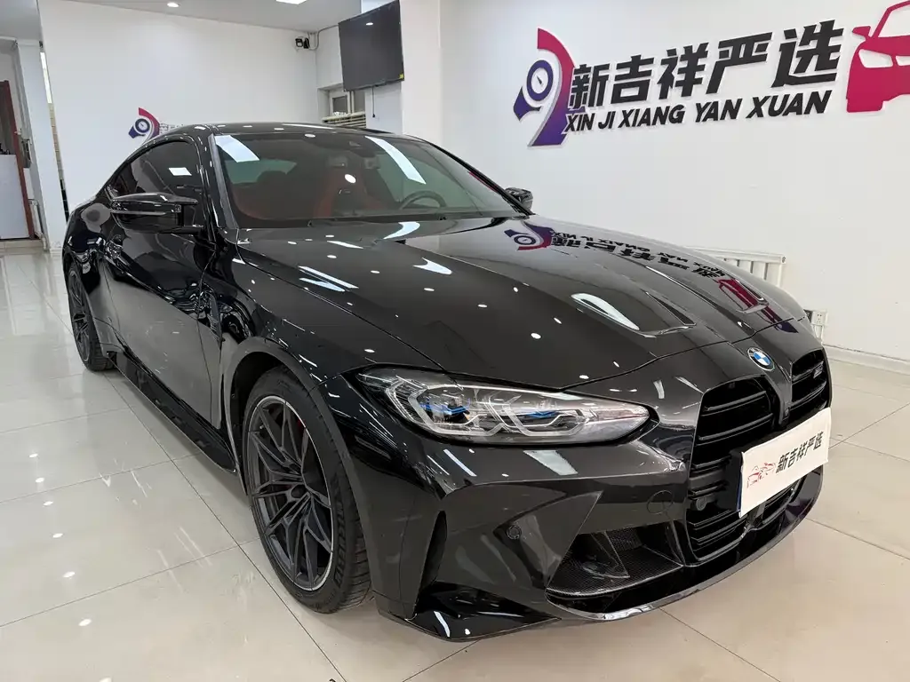 BMW M4 — фото 1
