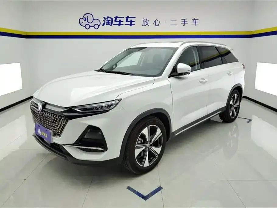 Changan X7 PLUS — фото 1