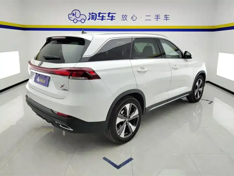 Changan X7 PLUS — фото 3