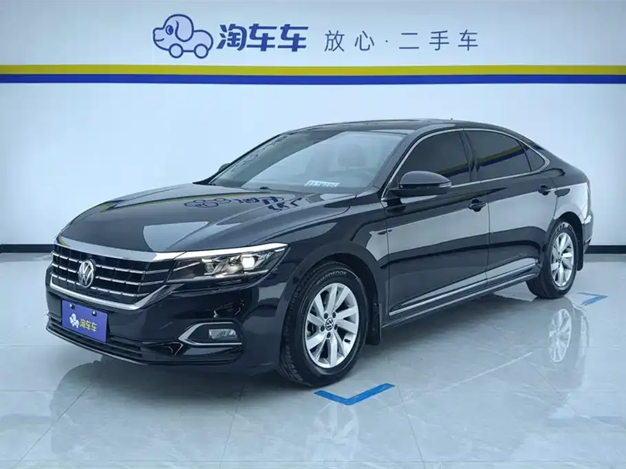 Volkswagen Passat — фото 1