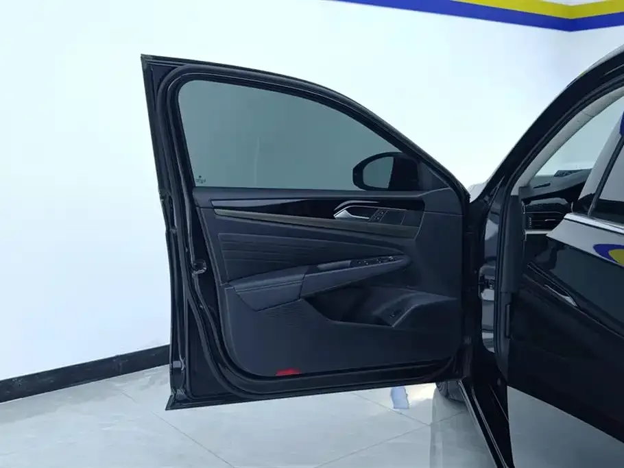 Volkswagen Passat — фото 7