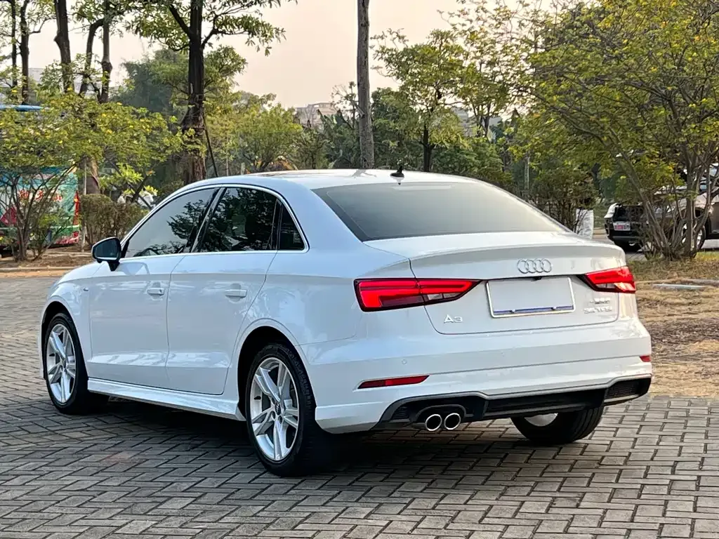 Audi A3 — фото 7