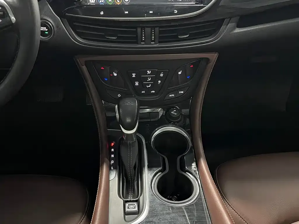 Buick Envision Plus — фото 9
