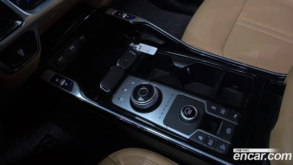 Kia Sorento — фото 9
