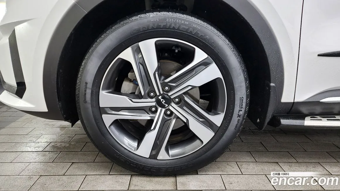 Kia Sorento — фото 5