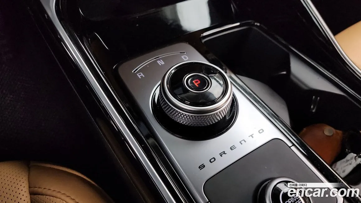 Kia Sorento — фото 9
