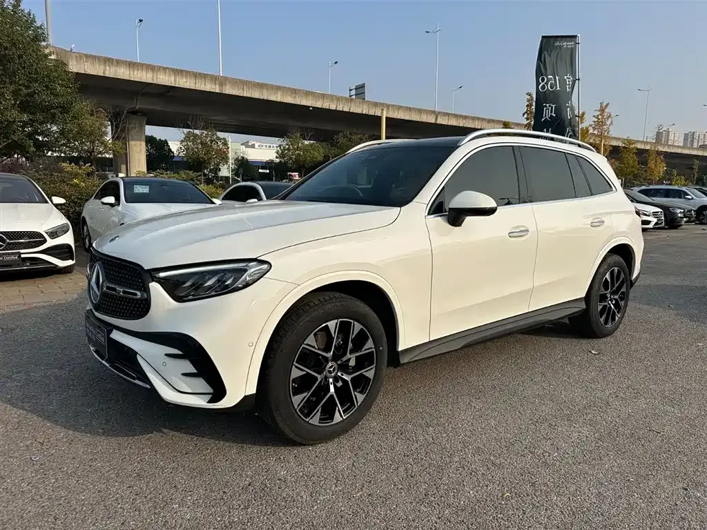 Mercedes-Benz GLC — фото 1