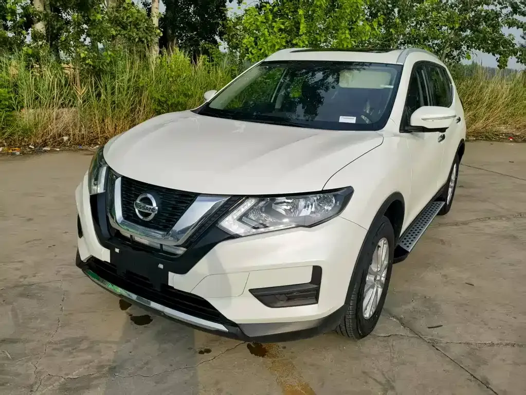 Nissan X-Trail — фото 1