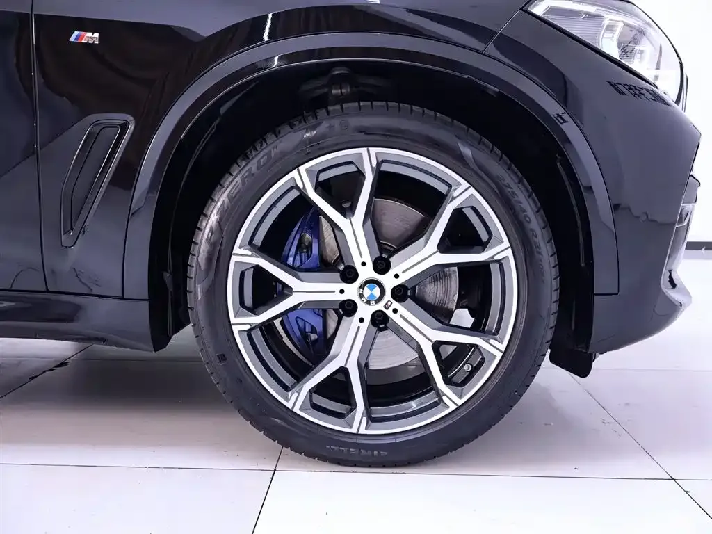 BMW X5 (Import) — фото 6