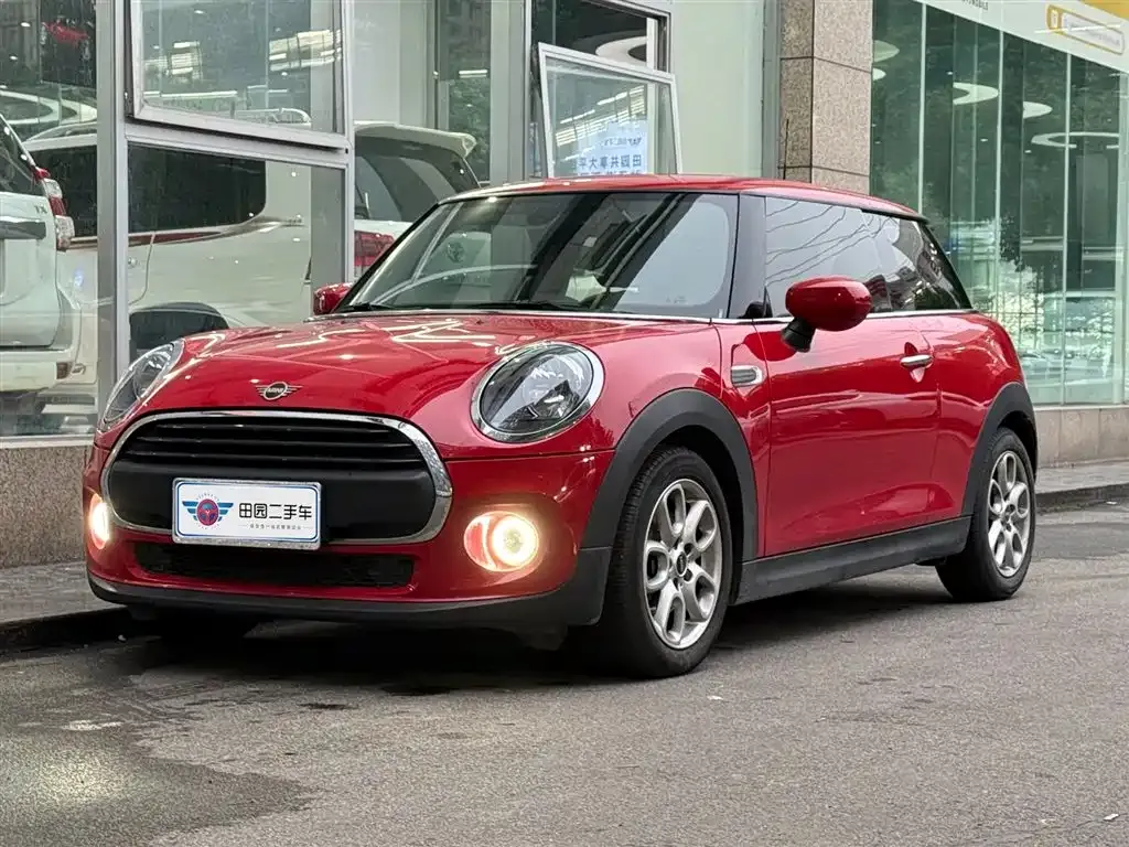 MINI Cooper (3-door) — фото 1
