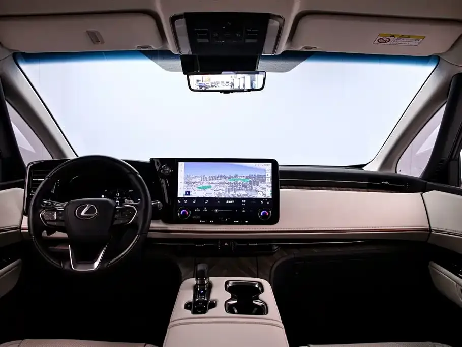 Lexus LM — фото 5