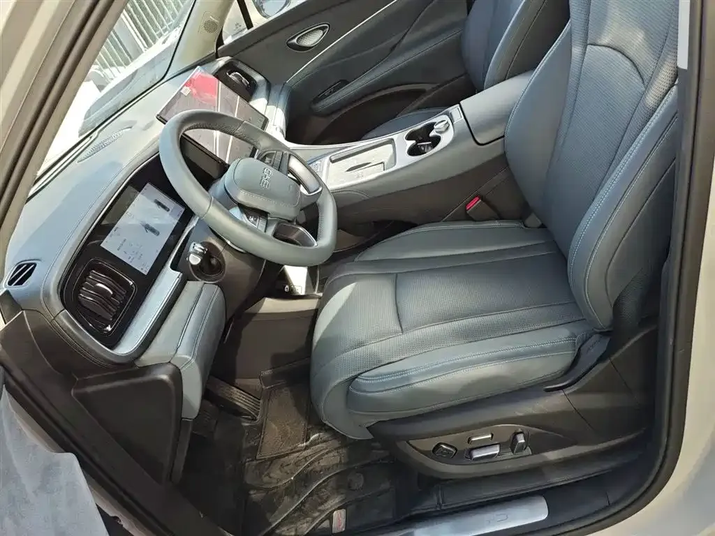 BYD Hiace 07 DM-i — фото 7