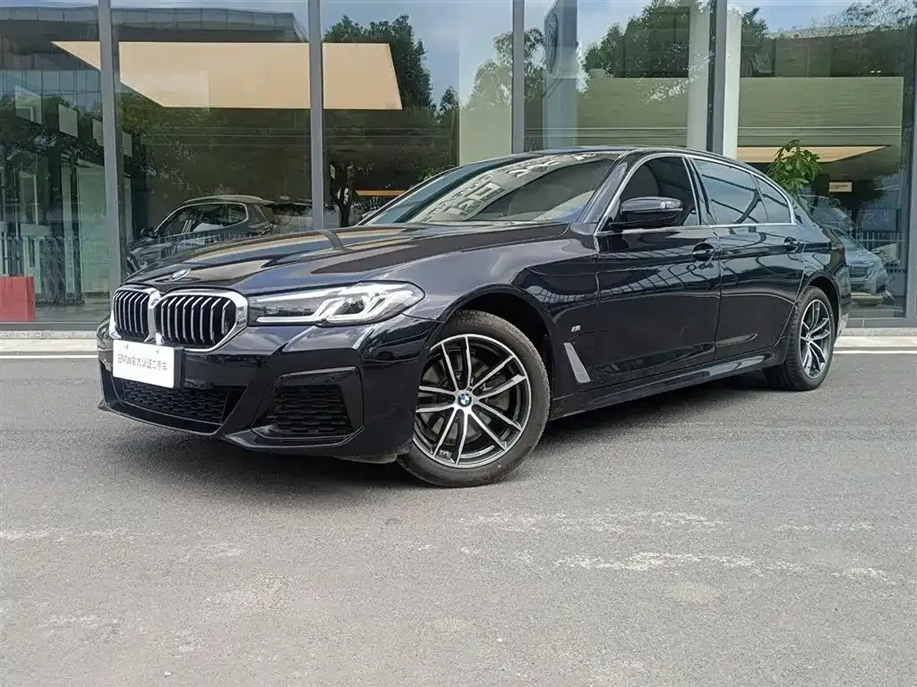 BMW 5 Series — фото 2