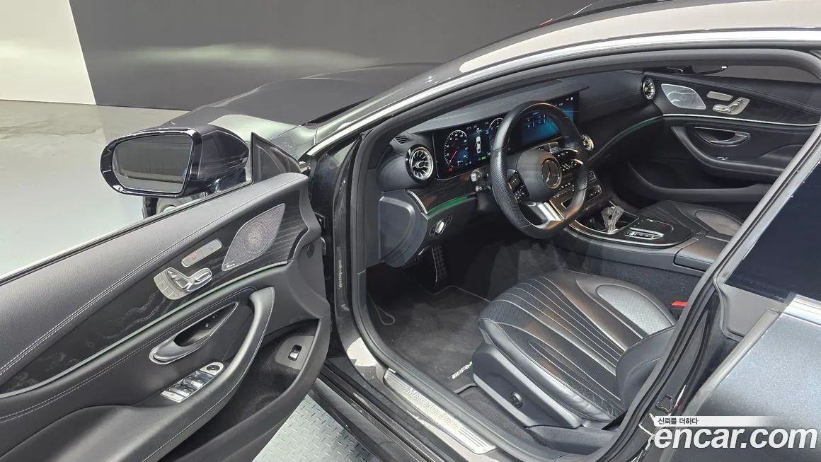 Mercedes-Benz CLS-Class — фото 10