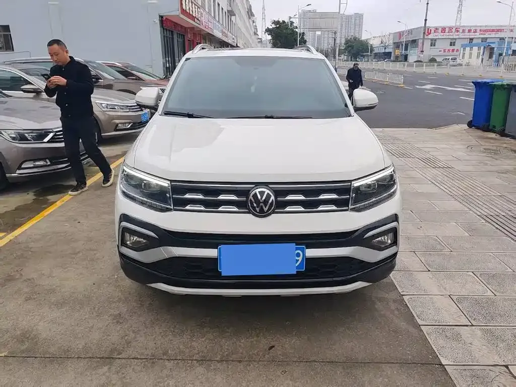 Volkswagen T-Cross — фото 2