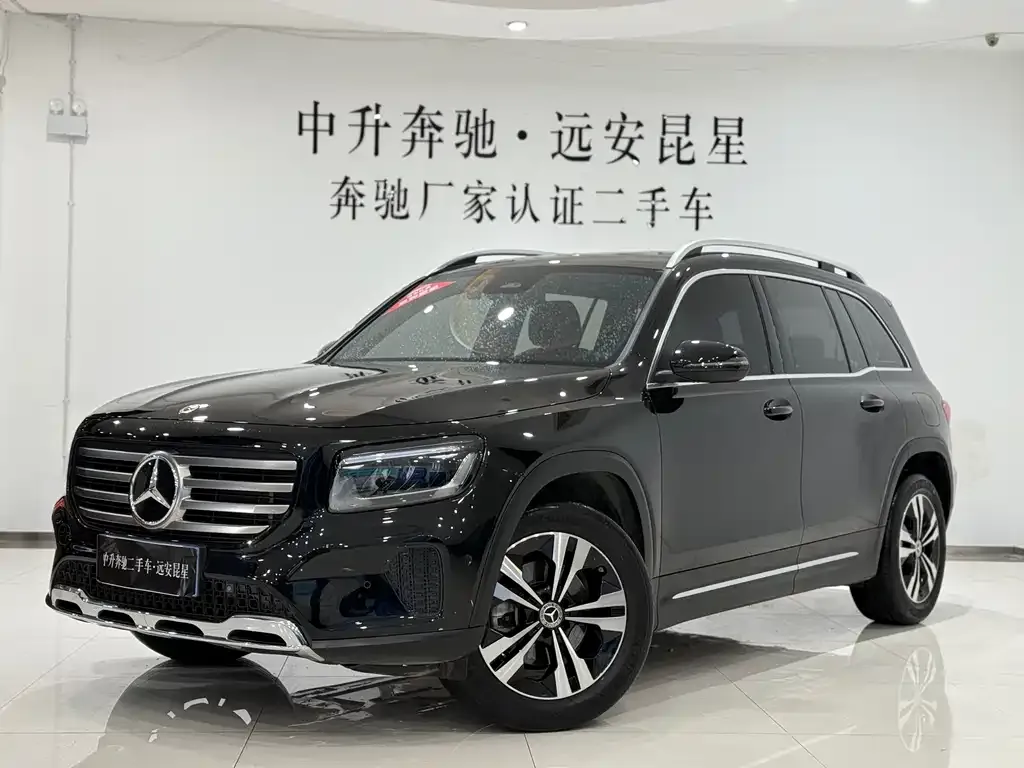 Mercedes-Benz GLB — фото 1