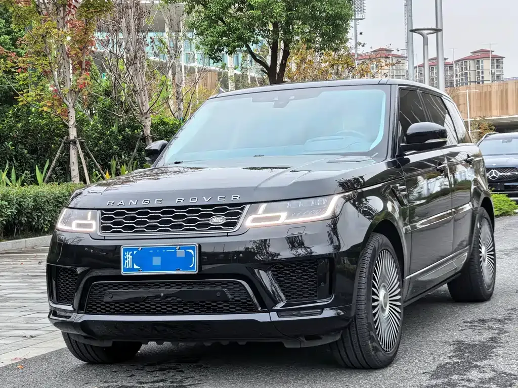 Land Rover Sport — фото 1