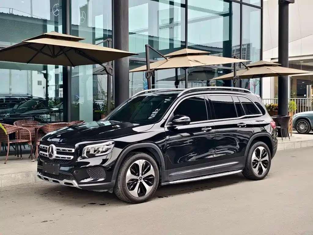Mercedes-Benz GLB — фото 2