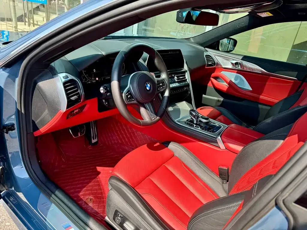 BMW 8 Series — фото 5