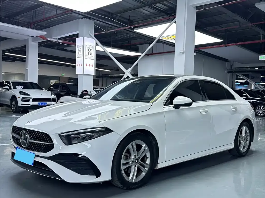 Mercedes-Benz A-Class — фото 1