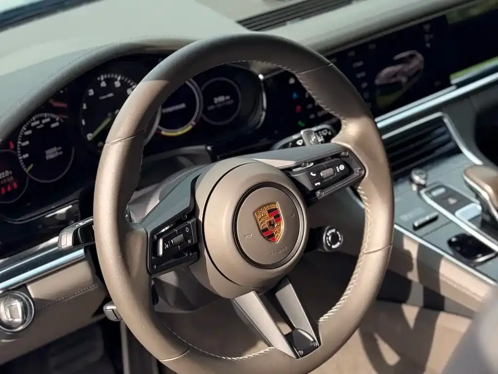 Porsche Panamera Hybrid — фото 6