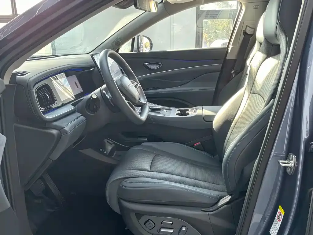 BYD Hiace 07 DM-i — фото 7