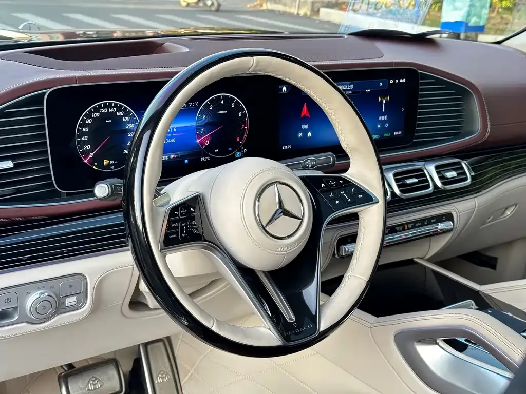 Mercedes-Benz GLS — фото 3