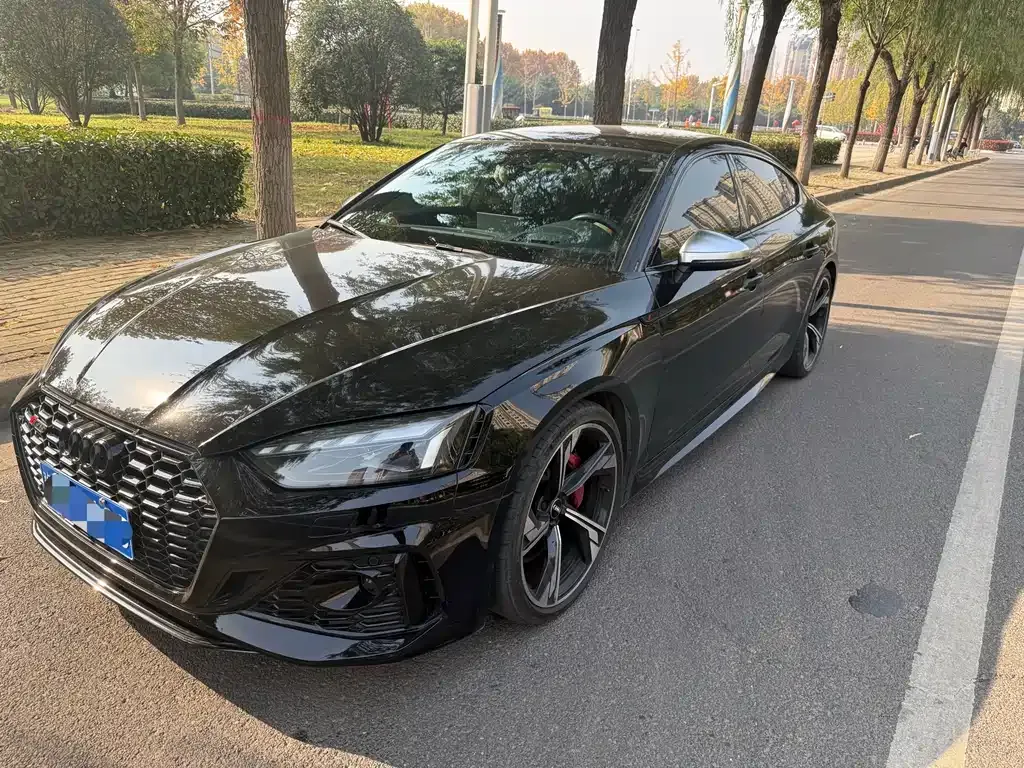 Audi RS 5 — фото 1