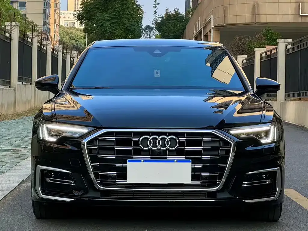 Audi A6L — фото 2
