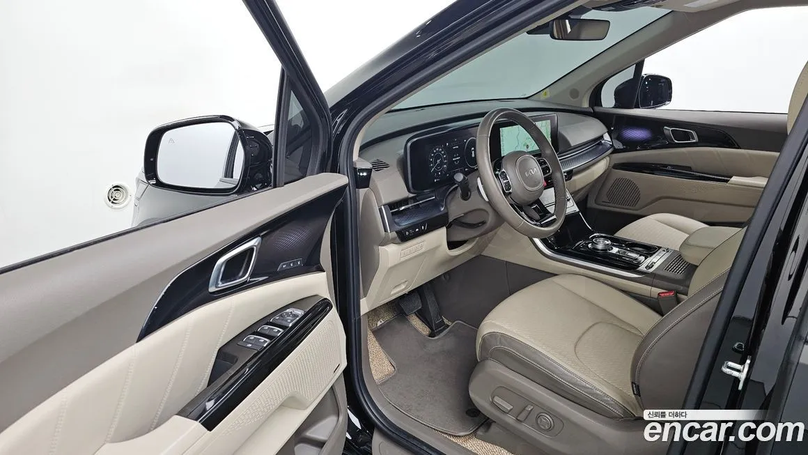 Kia Carnival — фото 10