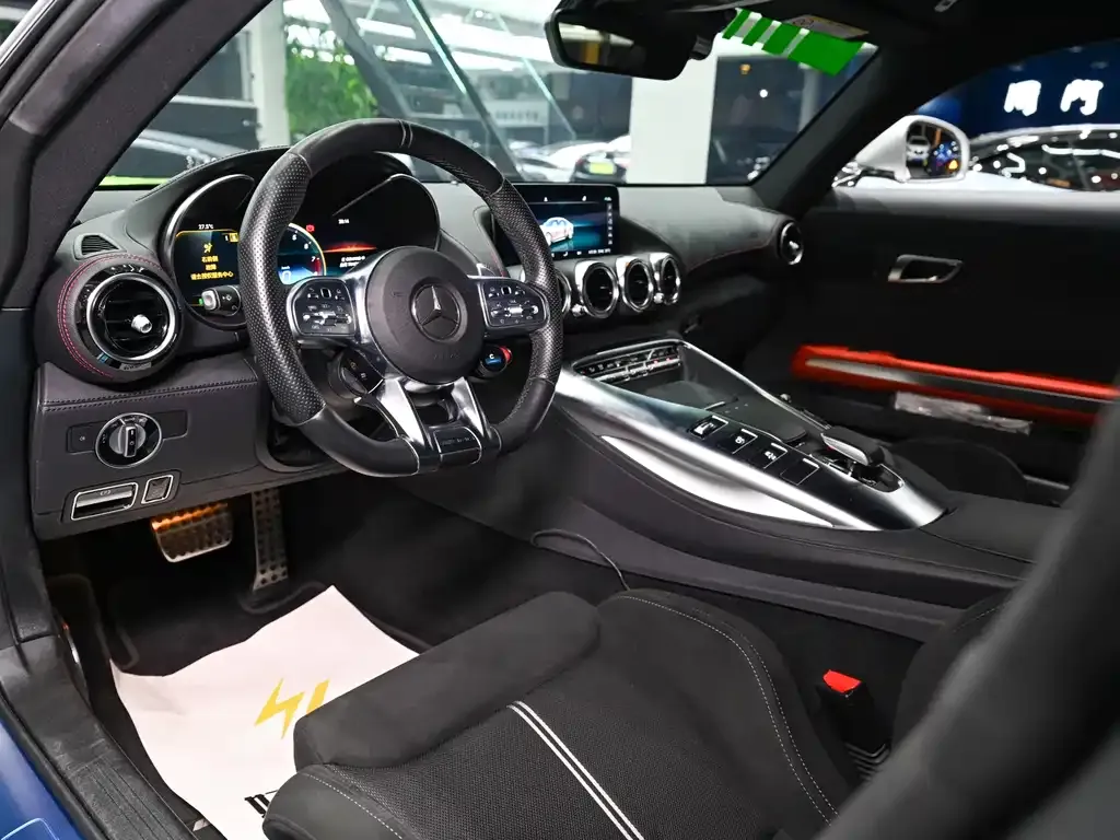 Mercedes-Benz AMG GT — фото 10