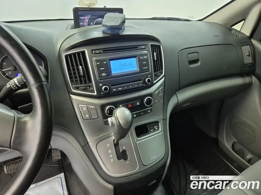 Hyundai Starex — фото 10