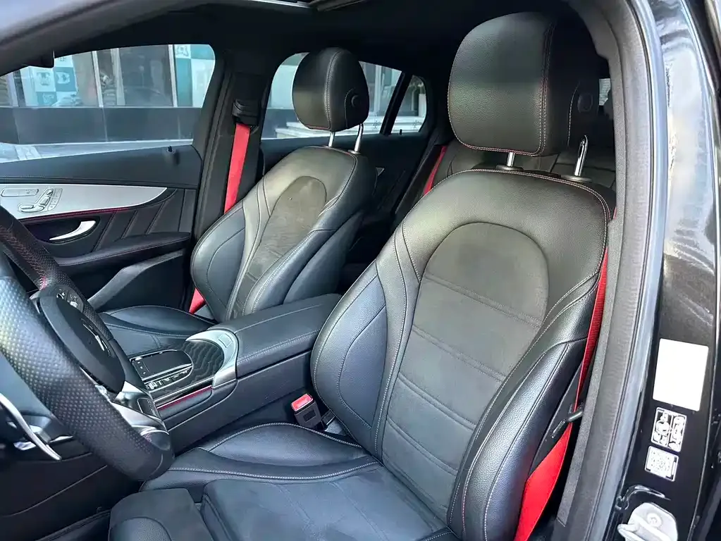 Mercedes-Benz GLC AMG — фото 10