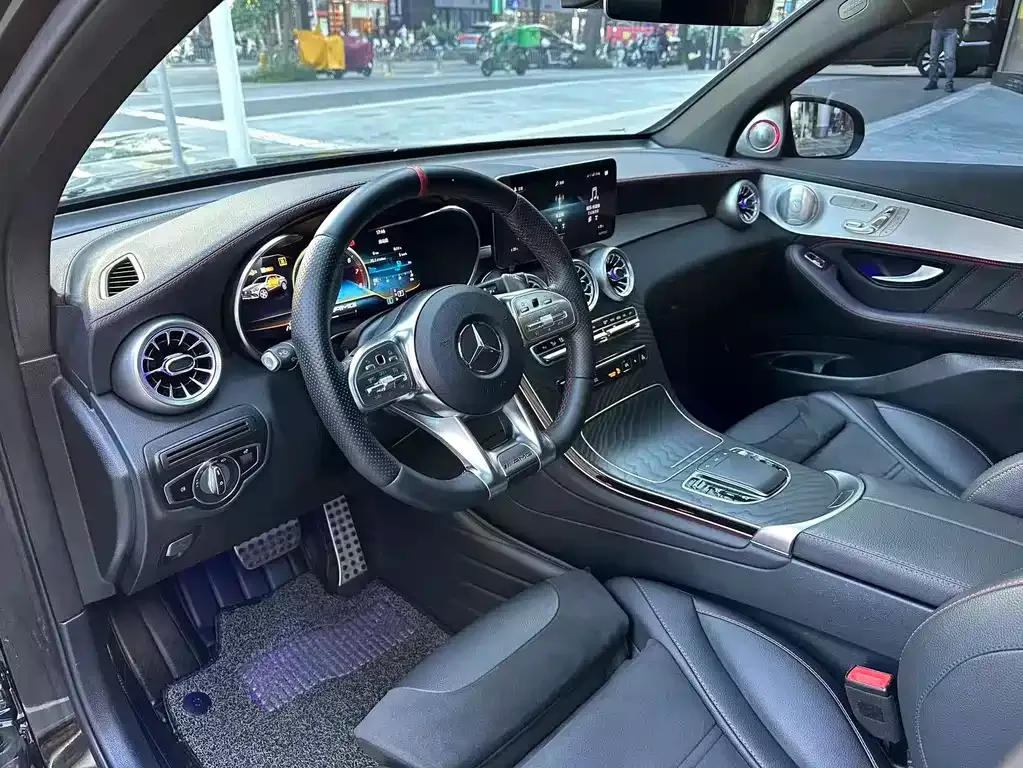 Mercedes-Benz GLC AMG — фото 7
