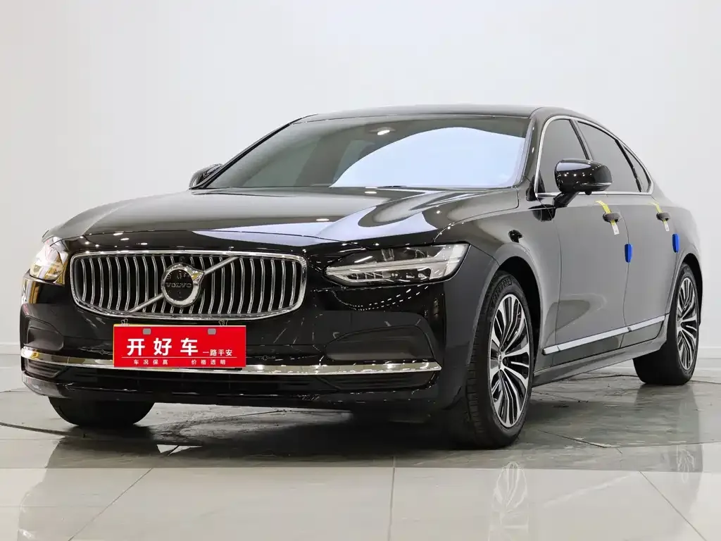 Volvo S90 — фото 1