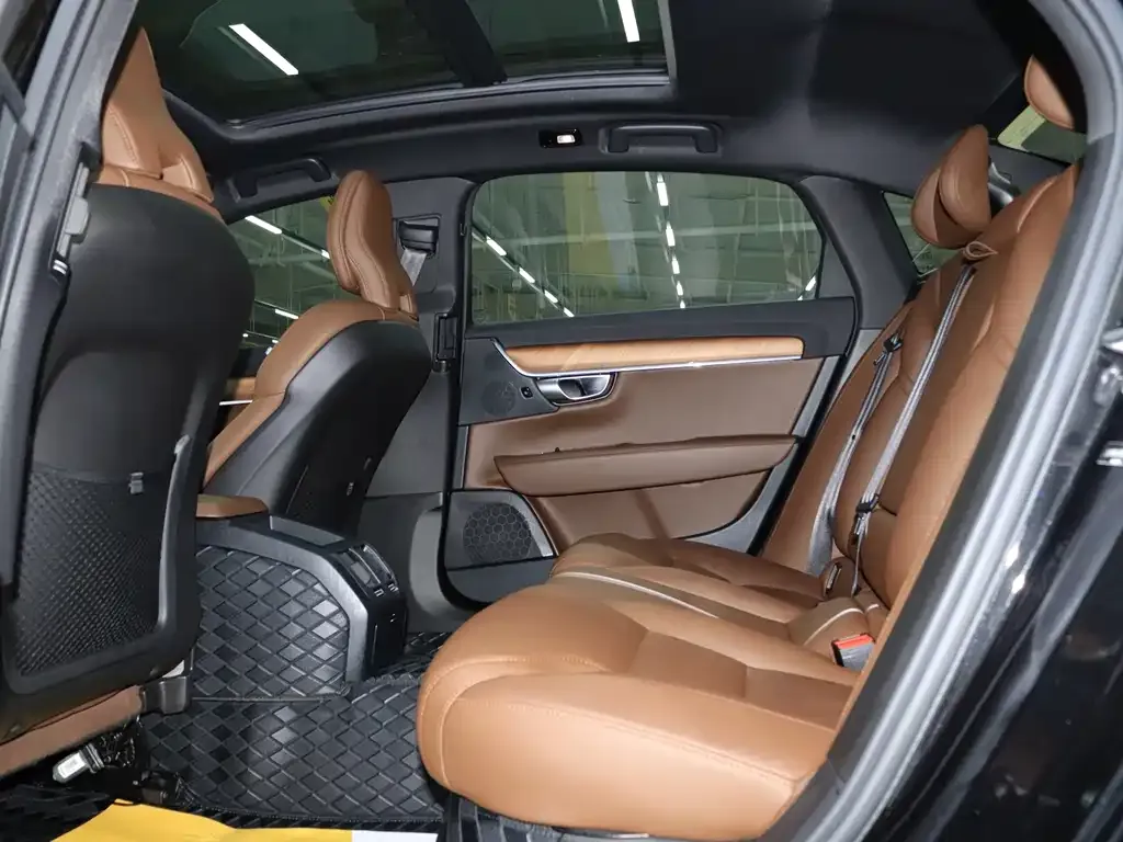 Volvo S90 — фото 10
