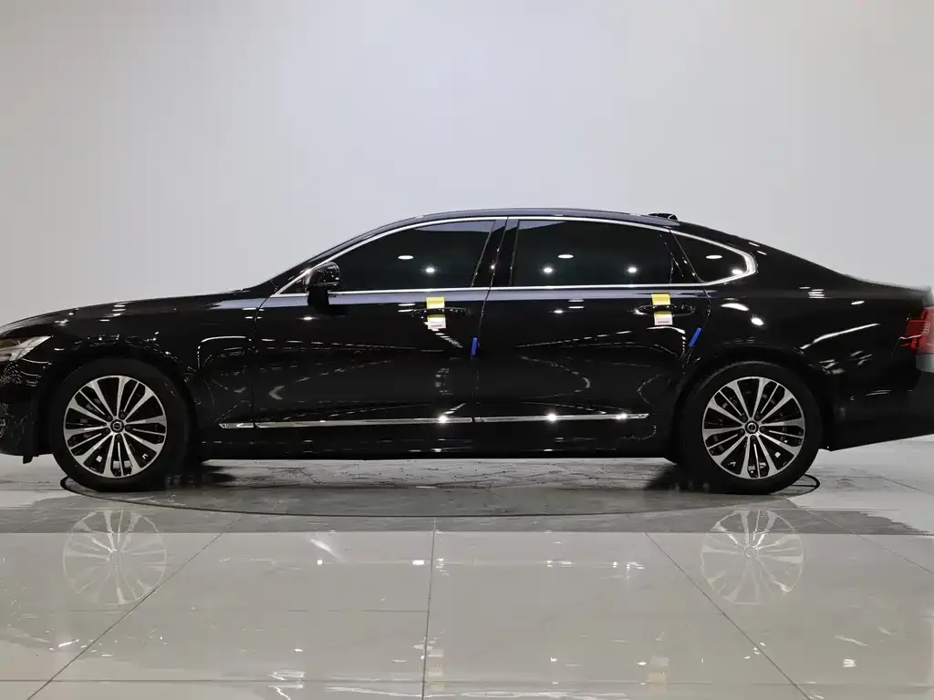 Volvo S90 — фото 3