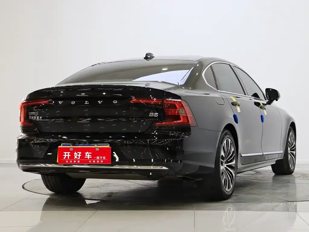Volvo S90 — фото 4
