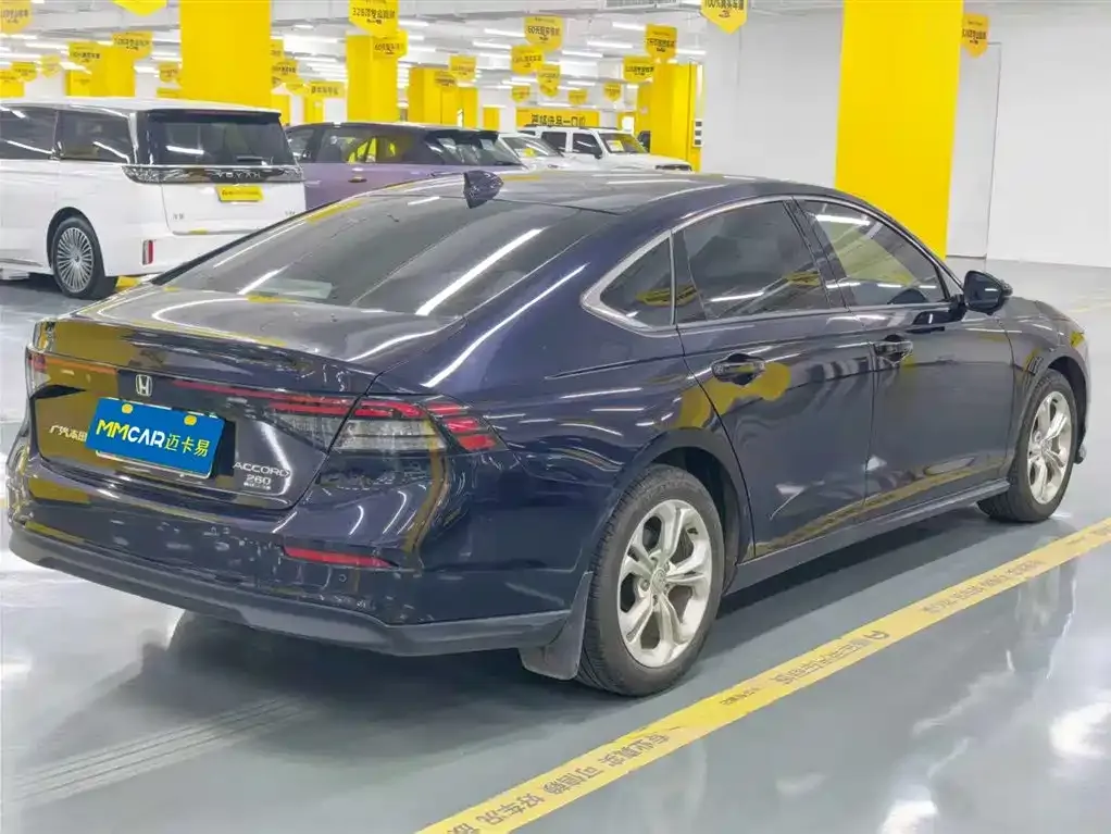 Honda Accord — фото 4