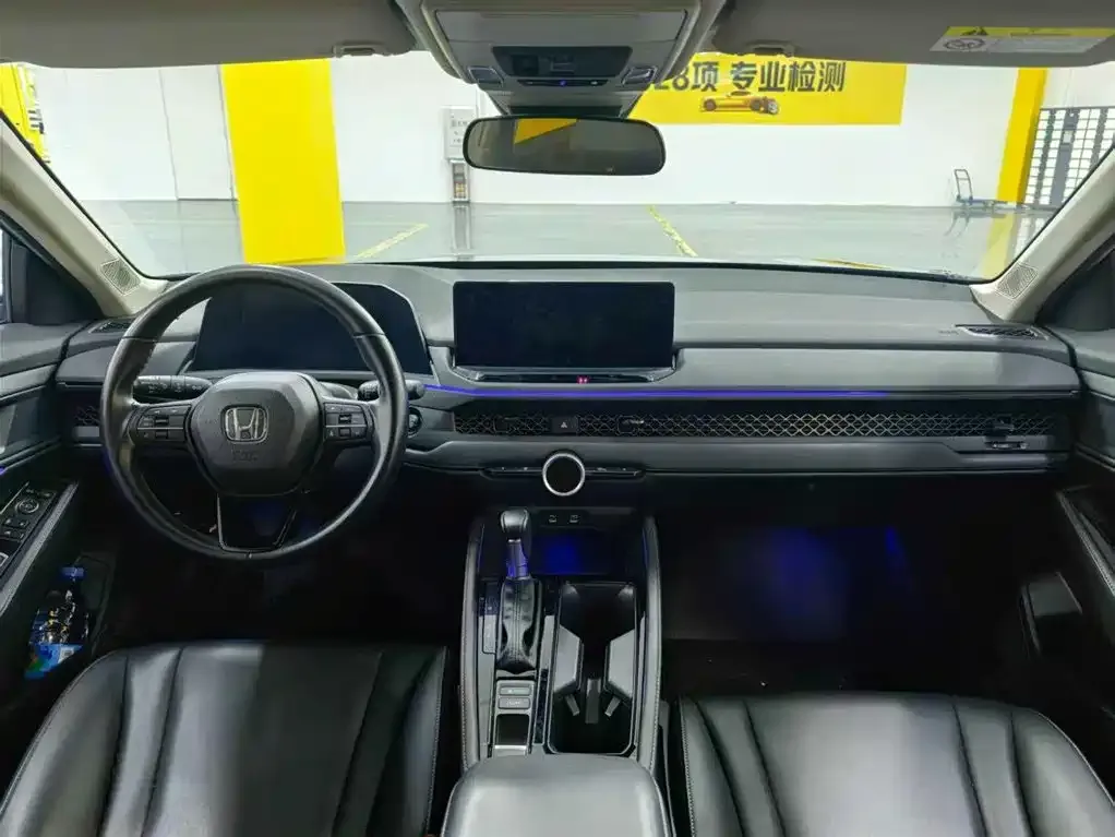 Honda Accord — фото 7