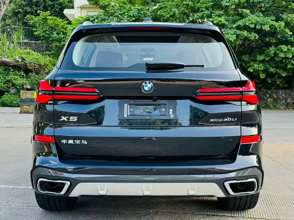 BMW X5 — фото 6